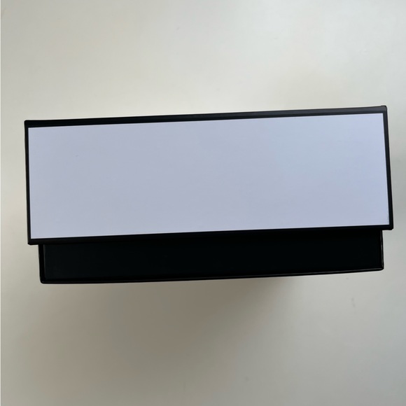 NEW Chanel Gift Box in Black & White for Handbags or Sunglasses and Jewelry - Picture 6 of 17